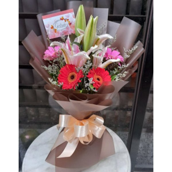 BOUQUET-SPRAY51