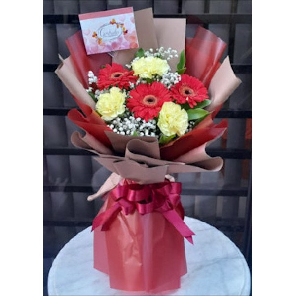 BOUQUET-SPRAY52