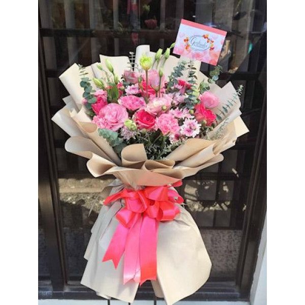 BOUQUET-SPRAY32
