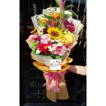 BOUQUET-SPRAY1...