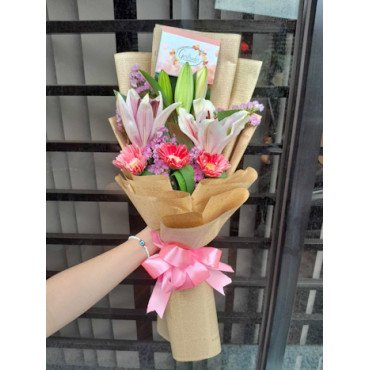BOUQUET-SPRAY11...