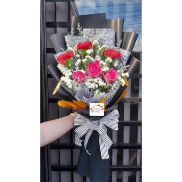 BOUQUET-SPRAY12...