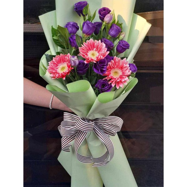 BOUQUET-SPRAY18