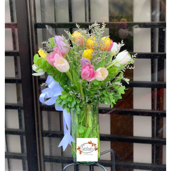VASE-TULIPS1