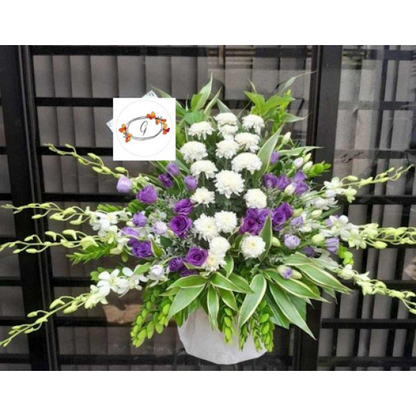 VASE FLOWERS 10