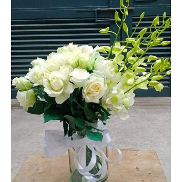 ROSE-VASE1
