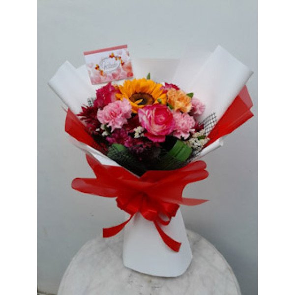 BOUQUET-SPRAY39